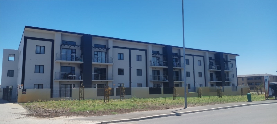 3 Bedroom Property for Sale in Parklands East Western Cape